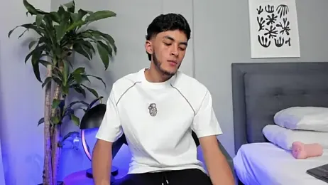 Tylerffoxx webcam model stream image
