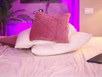 RaquelleVon webcam model stream image