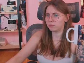 _lovelylove_ webcam chaturbate model stream image