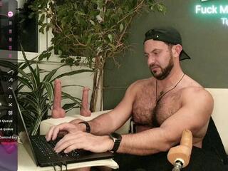 Azariel webcam model stream image