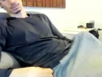 moderdelier webcam model stream image