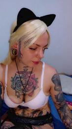 MorenaBlackMoon webcam model stream image