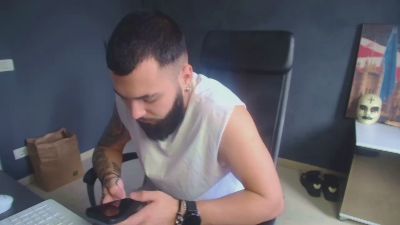 OscarWills webcam model stream image