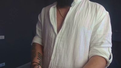 OscarWills webcam cam4 model stream image