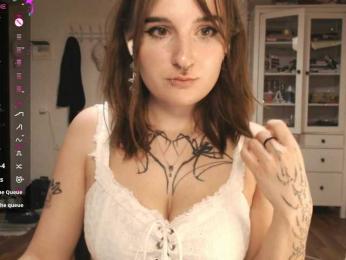momorenaaa webcam model stream image
