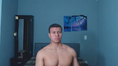 Lothbrok_strong webcam model stream image
