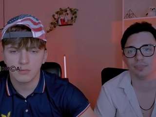 travis-wolf webcam model stream image