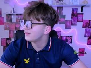 travis-wolf webcam model stream image