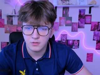 travis-wolf webcam model stream image