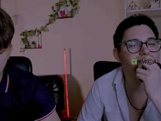 travis-wolf webcam model stream image