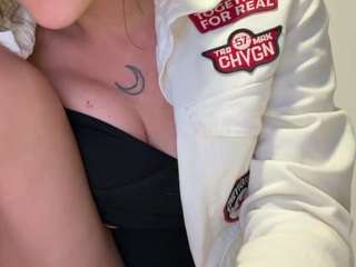 anastaxialynn webcam model stream image