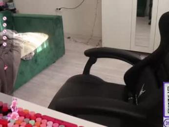 _viv1an_ webcam model stream image
