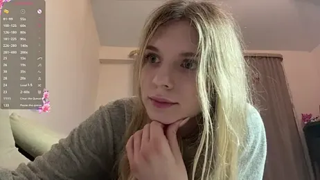 FruityXo webcam model stream image