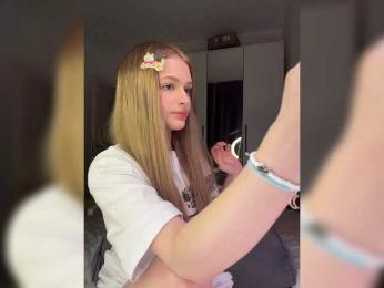 devo4ka_ webcam model stream image