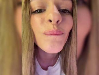 devo4ka_ webcam model stream image