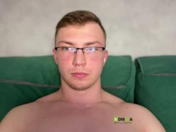 eva_iron webcam model stream image