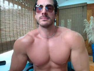 Icarus Secret webcam model stream image