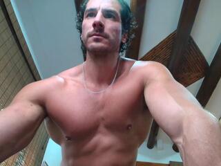 Icarus Secret webcam model stream image