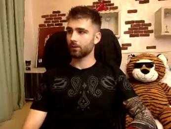 kyloeast webcam model stream image