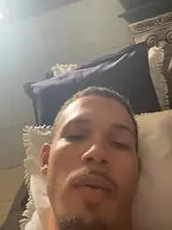 MCLZK webcam stripchat model stream image