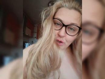 Pretty_NYUSHA webcam bongacams model stream image