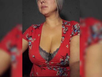 IEvaLov webcam bongacams model stream image