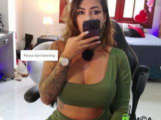 amyhonney webcam model stream image