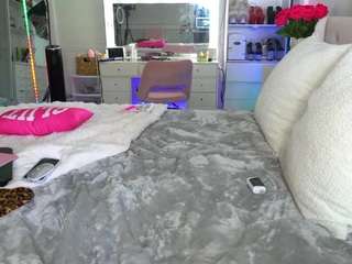 emmagray01 webcam model stream image