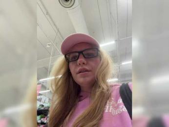 Kris_honey webcam model stream image