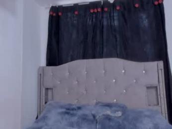 game_with_lesbians_ webcam model stream image