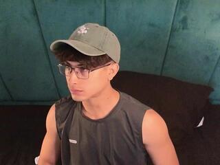 Aaron Ez webcam flirt4free model stream image