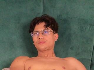 Aaron Ez webcam flirt4free model stream image