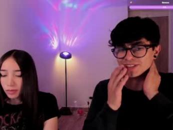 mikeyvioleta webcam chaturbate model stream image