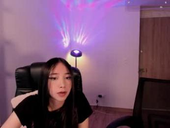 mikeyvioleta webcam model stream image