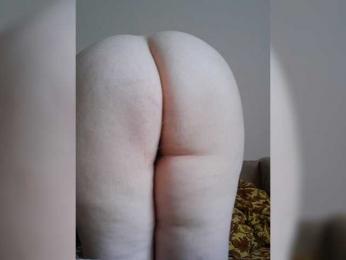 Monroqueen webcam model stream image