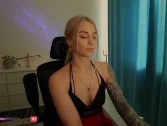 DigitalAlexa webcam model stream image