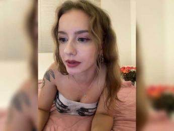 Annyyy webcam model stream image