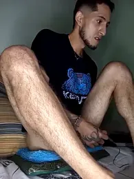 Clouer_glow16 webcam stripchat model stream image