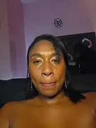 HanaThompson webcam model stream image