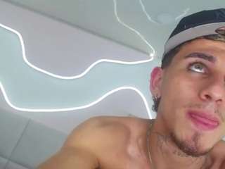 dannthestiff webcam model stream image