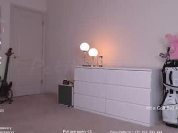 petitebrat webcam chaturbate model stream image