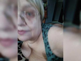 LLIyJluk webcam model stream image