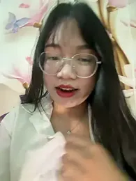 Emmiuuuu03 webcam model stream image