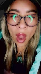 Yanina_1 webcam model stream image