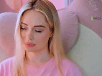 -ANN webcam bongacams model stream image