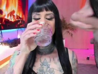 luxyshy webcam model stream image