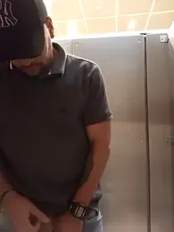 LucasGaeel webcam stripchat model stream image