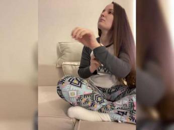 Annafirepussy webcam bongacams model stream image