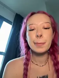 MaryChanXO webcam stripchat model stream image