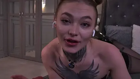 AriWild webcam stripchat model stream image